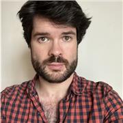 Comedien, coach et prof de théâtre et d’éloquence